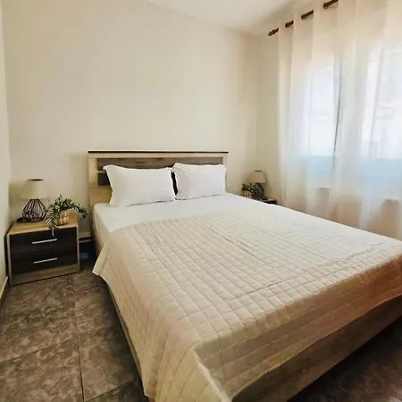 Vintage , Delta Hospitality Апартаменты *